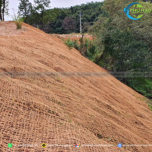 Filet en fibre de coco durable, fabriqué à partir de fibres naturelles, pour le contrôle de l'érosion en agriculture et aménagement paysager - Product Image 2