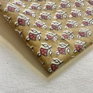 Tela de Algodón Estampada a Mano en Amarillo Mostaza con Diseño Floral Rojo Buti - Product Image 3