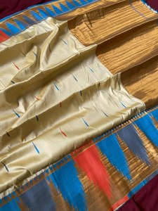 Sari de Seda Tussar Suave para Festivales con Tejido Zari y Atractivo Diseño de Templo, Fabricante de Moda Femenina en Venta - Product Image 3