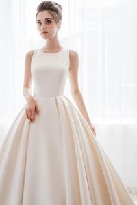 Fabrication OEM Robe de mariée de haute qualité, belle robe de bal en satin faite à la main TNBP, n ° 25, taille naturelle au sol, vente en gros - Product Image 6