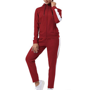 Chándal Deportivo Personalizado con Capucha y Cremallera para Mujer, de Primera Calidad, de Dos Piezas, para Invierno - Product Image 1