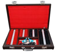 UN NOUVEAU ENSEMBLE DE LENTILLES D'ESSAI OPTIQUE 266 PCS AVEC CADRE KIT D'OPTOMÉTRIE JANTE EN PLASTIQUE ROUGE NOIR ....