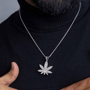 Collar con Colgante de Diamante Moissanite VVS Premium con Incrustaciones de Plata 925, Colgante de Marihuana Estilo Hip Hop para Hombre al Mejor Precio - Product Image 3