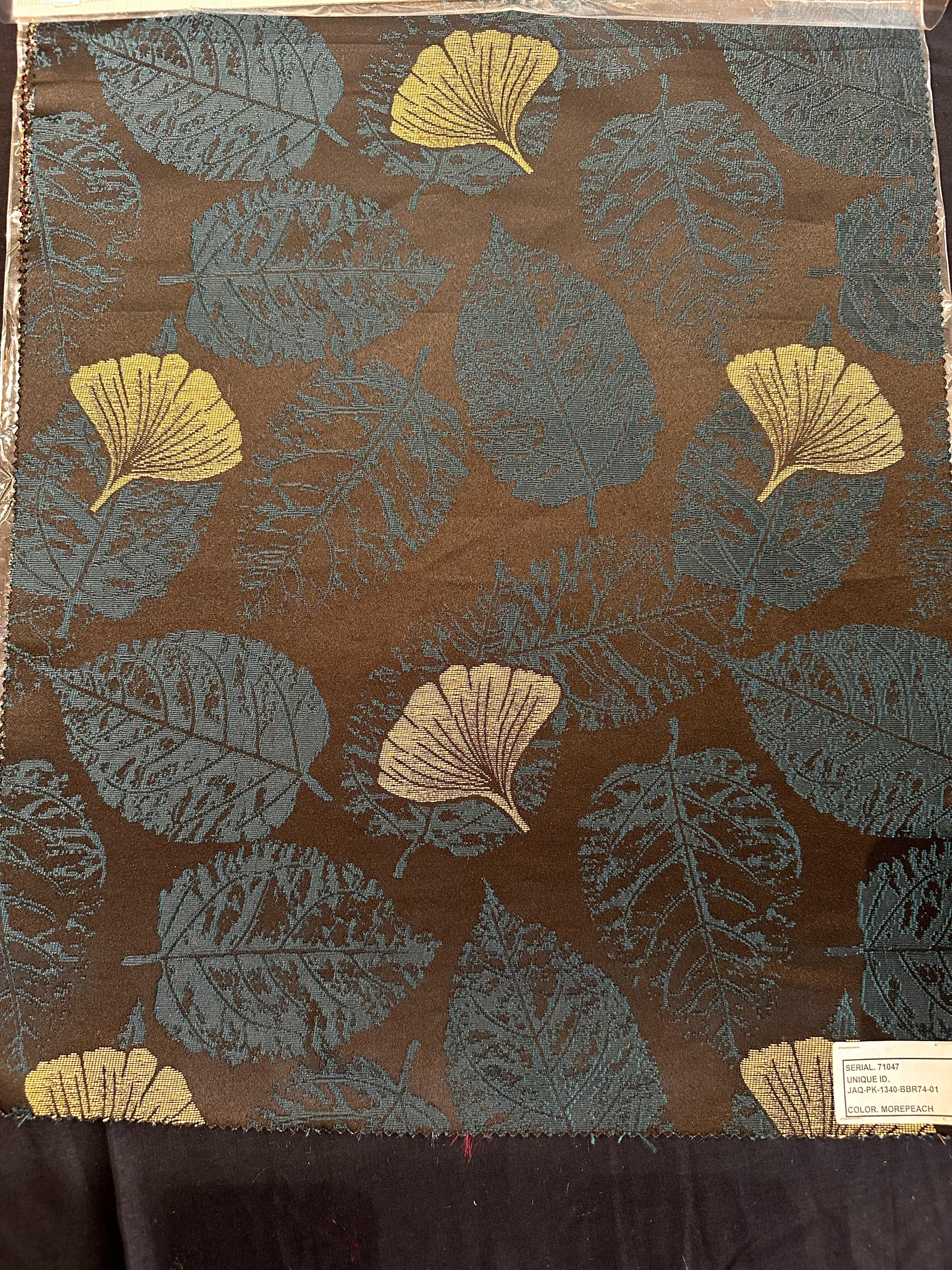 T สีน้ำเงิน