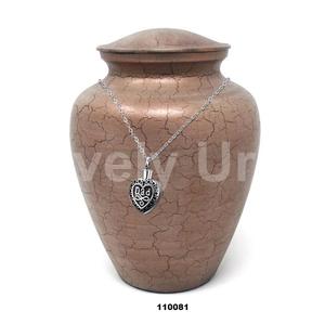 Venta caliente Urna de cremación Urna grande de latón antiguo para cenizas humanas con bolsa de terciopelo gratis - Product Image 1