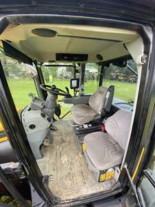 Tracteur JCBb Fastrac 4220 de 2015 à vendre - Product Image 2