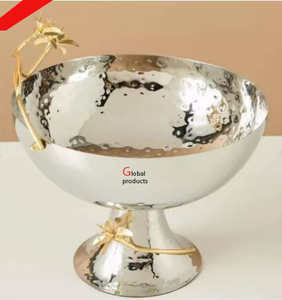 Cuenco para servir de acero inoxidable con acabado plateado de aspecto martillado con diseño de hoja dorada para restaurante y bar de hotel - Product Image 1