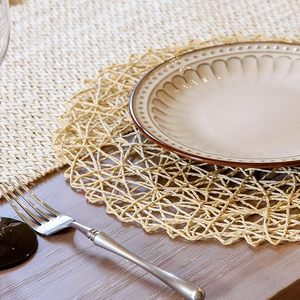 Napperon rond tressé en papier naturel antidérapant résistant à la chaleur napperons pour table à manger intérieure et extérieure - Product Image 1