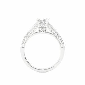 Bague de fiançailles pour femme, solitaire taille princesse avec diamant d'accentuation - Product Image 4