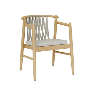 Elegante Silla de comedor Escandinava con textura suave y forma moderna para interiores y exteriores de comedor refinados - Product Image 1