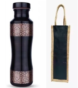 Design élégant et bouteille de cuivre finie étanche, ayurvédique, et idéal pour les personnes soucieuses de leur santé bouteilles de verres - Product Image 4