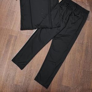 Survêtements personnalisés à demi-manches séchage rapide et respirant coupe régulière survêtements pour hommes 2025 survêtement dernier style 2 pièces ensembles ODM - Product Image 5