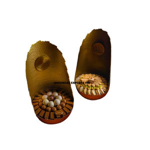 Juego de tres cuencos de chocolate blanco Diseño de flores Forma redonda Cuenco dulce Diseño tradicional Cuenco de chocolate elegante decorativo - Product Image 2