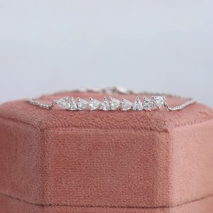 Trending Trillion Cut Lab Diamond Bracelet Diamante natural en 14KT Pulsera de oro sólido Joyería fina de diamantes reales para mujeres - Product Image 1