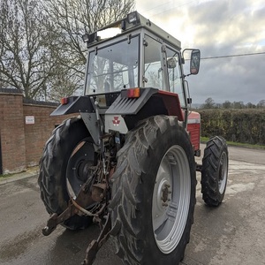 รถแทรกเตอร์มือสอง Massey Ferguson 399-4WD ขับเคลื่อน 4 ล้อ 140 แรงม้า เครื่องยนต์ ปั๊ม เกียร์ สำหรับการเกษตร - Product Image 4
