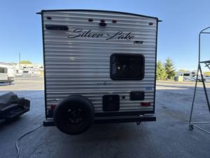 ส่วนลดใช้2025 E-A-S-T ไปยัง W-E-S-T S-I-L-V-E-R L-A-K-E L-E 1700B-H-L-E - Product Image 3