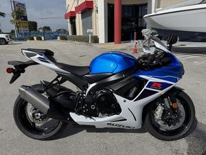 Oferta de Subasta: Motocicleta Deportiva GSX-R600Z 2025 Nueva con Potencia de 1001-2000W y Velocidad Máxima Superior a 80km/h, con Depósito - Product Image 2