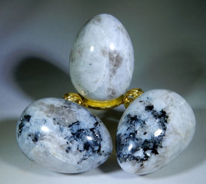 Vente en gros de beaux œufs de pierre de lune arc-en-ciel pierres précieuses naturelles de guérison Agate Muntaha œufs de pierre de lune arc-en-ciel œufs de pierre de lune arc-en-ciel - Product Image 2