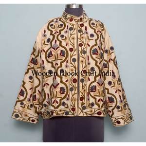 Veste matelassée florale bohème pour femmes, veste en velours brodée à la main, veste coupe-vent en coton Suzani, automne, hiver, été - Product Image 1