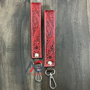 Nouveau porte-clés de luxe élégant en cuir sculpté à la main, personnalisé, en cuir de vachette de haute qualité, bracelet pour femme, porte-clés de voiture - Product Image 1