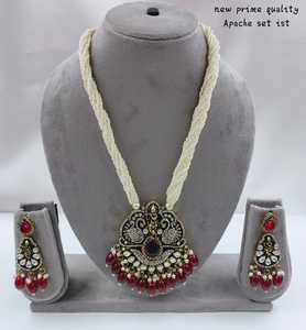 ชุดสร้อยคอจี้ห้อยไข่มุก motipearl และสร้อยคอแฟชั่นโทนสีทองชุดต่างหูสร้อยคอมุก kundan สำหรับผู้หญิงและเด็กผู้หญิง - Product Image 4