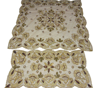 Ensemble de nappes et chemins de table carrés personnalisés en organza brodé floral fait main 100x100cm – Élégant et jetable pour la salle à manger