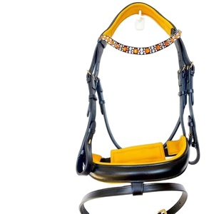 Bride hanovrienne avec accents jaunes en cuir durable - Product Image 1