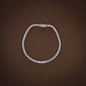 Pulsera de Tenis con Diamantes de Moissanita Incoloros de Corte Ovalado para Regalo de Compromiso en Plata 925, Fabricante de Joyería Fina de la India - Product Image 4