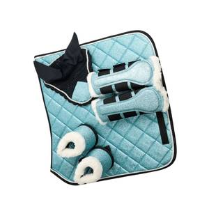 Ensemble d'accessoires d'équitation avec coussin de selle matelassé, bottes scintillantes et bonnet d'oreille par TARIQ MFG CO - Product Image 1
