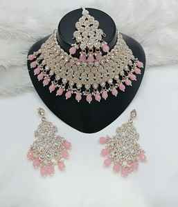 Parure de bijoux de mariée en laiton plaqué or et zircon, collier ras-du-cou, boucles d'oreilles pendantes, tikka, haute qualité, cadeau de fête et de mariage, bijoux ethniques - Product Image 1