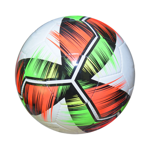 Balón de Fútbol Ligero y Duradero, Equipo de Entrenamiento, 0.4-0.45 kg, Empaque con Patrón Rojo, Verde, Negro y Blanco - Product Image 4