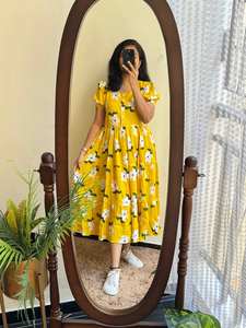 ชุดแม็กซี่ใส่สำหรับฤดูร้อนที่สวยงามพร้อมลวดลายดอกไม้สีสันที่เป็นเอกลักษณ์ - Product Image 6