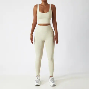 Ensemble de yoga actif coupe-vent personnalisé avec logo imprimé pour homme, idéal pour la gym et l'entraînement, en spandex et polyester de haute qualité, tendance 2026 - Product Image 5