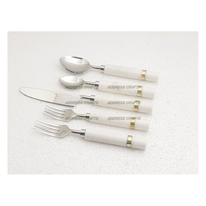 Ensemble de couverts en acier inoxydable de style classique avec manche en marbre, vaisselle de table miroir pour le bureau, les mariages et les fêtes - Product Image 2