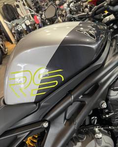 Moto sportive naked haute performance à 3 cylindres en ligne de 1200 cm³ - Product Image 3