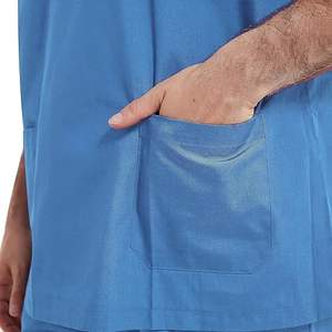 Uniforme Médico de Mezclilla Unisex a la Moda, Ligero, Absorbente de Humedad, Ofrece Comodidad para Personal Médico, Opciones Personalizables - Product Image 4