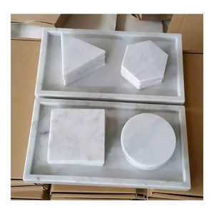 Bandeja de mármol pulido hecha a mano única personalizada y posavasos de té con diseño de imitación antiguo para decoración del hogar y hoteles - Product Image 1