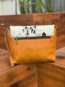 Sac à main en cuir de vachette gaufré fait à la main style occidental en fourrure de vache Sac à main décontracté vintage unique pour femmes - Product Image 5