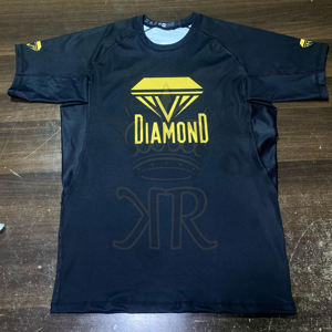 Vente en gros Rashguard à manches courtes personnalisé avec logo Compression respirante Spandex/Polyester Boxe No Gi BJJ MMA Jiu - Product Image 3