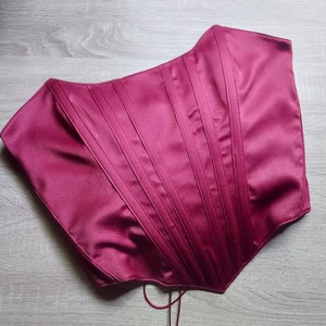 Vêtements de forme Corset en satin blanc Corset sur mesure Usine de conception Vente en gros OEM & ODM Service Corset de mise en forme du corps en os d'acier - Product Image 1