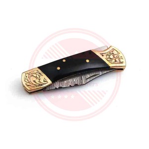 Couteau de poche pliant en acier damas en gros | Couteau de chasse pliant professionnel avec manche en bois à vendre - Product Image 4
