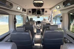 FORD TRANSIT 250 AWD 2023 d'occasion, conduite à gauche/droite - Product Image 2