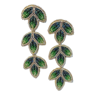 Boucles d'oreilles pendantes à broderie perlée artisanale unique avec qualité supérieure et design élégant - Product Image 1