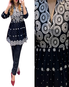 ชุดเดรสผ้า Kaftan Plazzo พิมพ์ลายดอกไม้สำหรับผู้หญิงชุดกระโปรงพิมพ์ลายดอกแบบลำลองทรงหลวม - Product Image 1