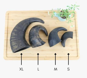 Masticables para Perros Hechos a Mano con Cuerno de Búfalo de Agua, Golosinas Naturales y Ricas en Proteínas para Todas las Razas de Perros - Product Image 1