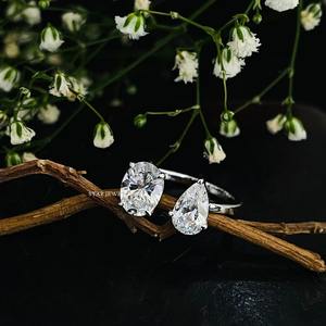 Bague de fiançailles ajustable en or massif 14 carats, luxe chrétien, ovale, taille poire, moissanite, diamant, Toi et Moi - Product Image 2