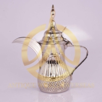 Cafetière arabe en métal Dallah, en laiton avec couvercle en acier inoxydable, couleur/logo personnalisés, taille personnalisée, pour hôtel, restaurant, café, thé
