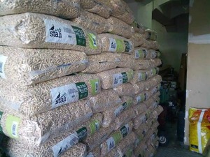 เม็ดไม้ DIN PLUS / EN Plus-A1 ขายส่งในถุงพลาสติกขนาด 15 กก. - Product Image 4
