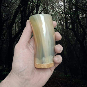 Verre à liqueur en corne naturelle Verre à vodka Verre à tequila Mini verres Corne de buffle Tasse à corne à boire de style viking par artisanat de luxe - Product Image 5