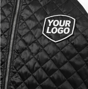 Chaqueta Universitaria Acolchada Personalizada para Hombre, Chaqueta Bomber de Béisbol al por Mayor, Chaqueta de Invierno Ligera con Logotipo Bordado - Product Image 4